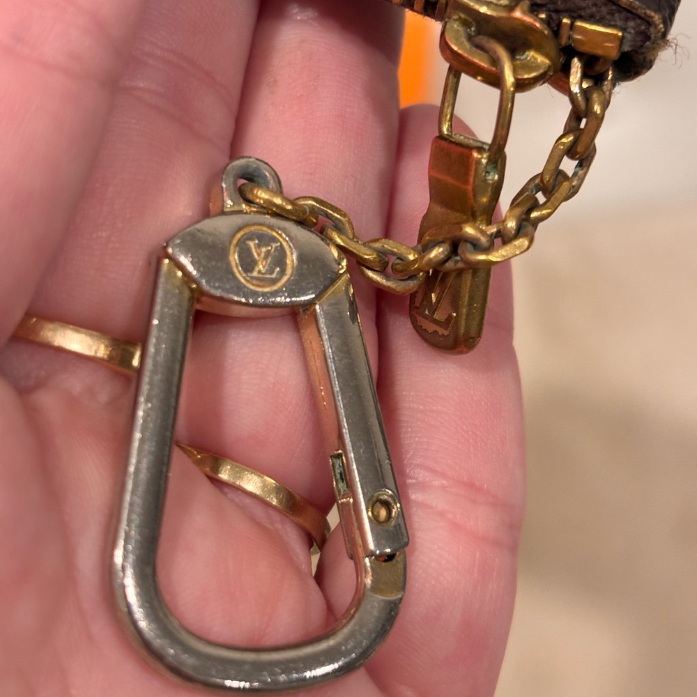 Louis Vuitton LV Vintage Pochette Cles Key Pouch W/ Box - Picture 4 of 12